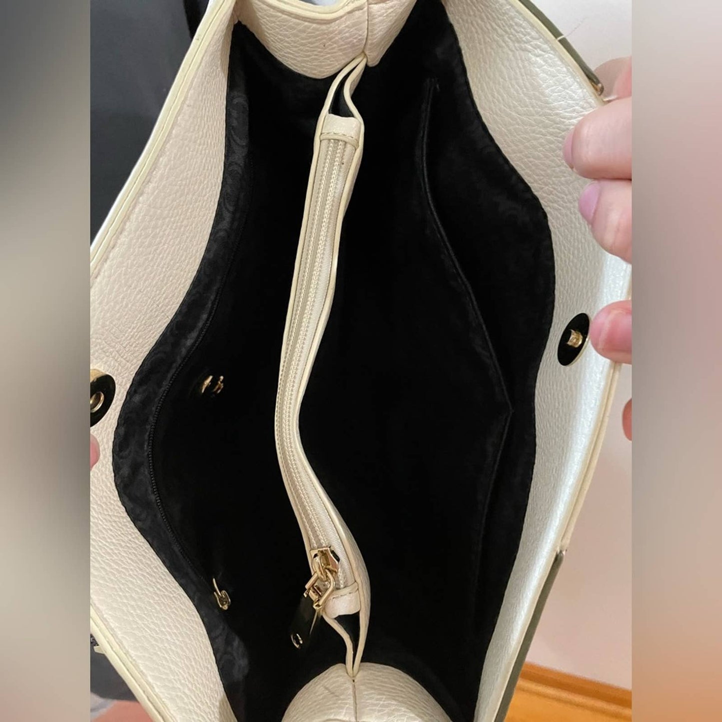 Charming Charlie White Color Block Structured Handbag