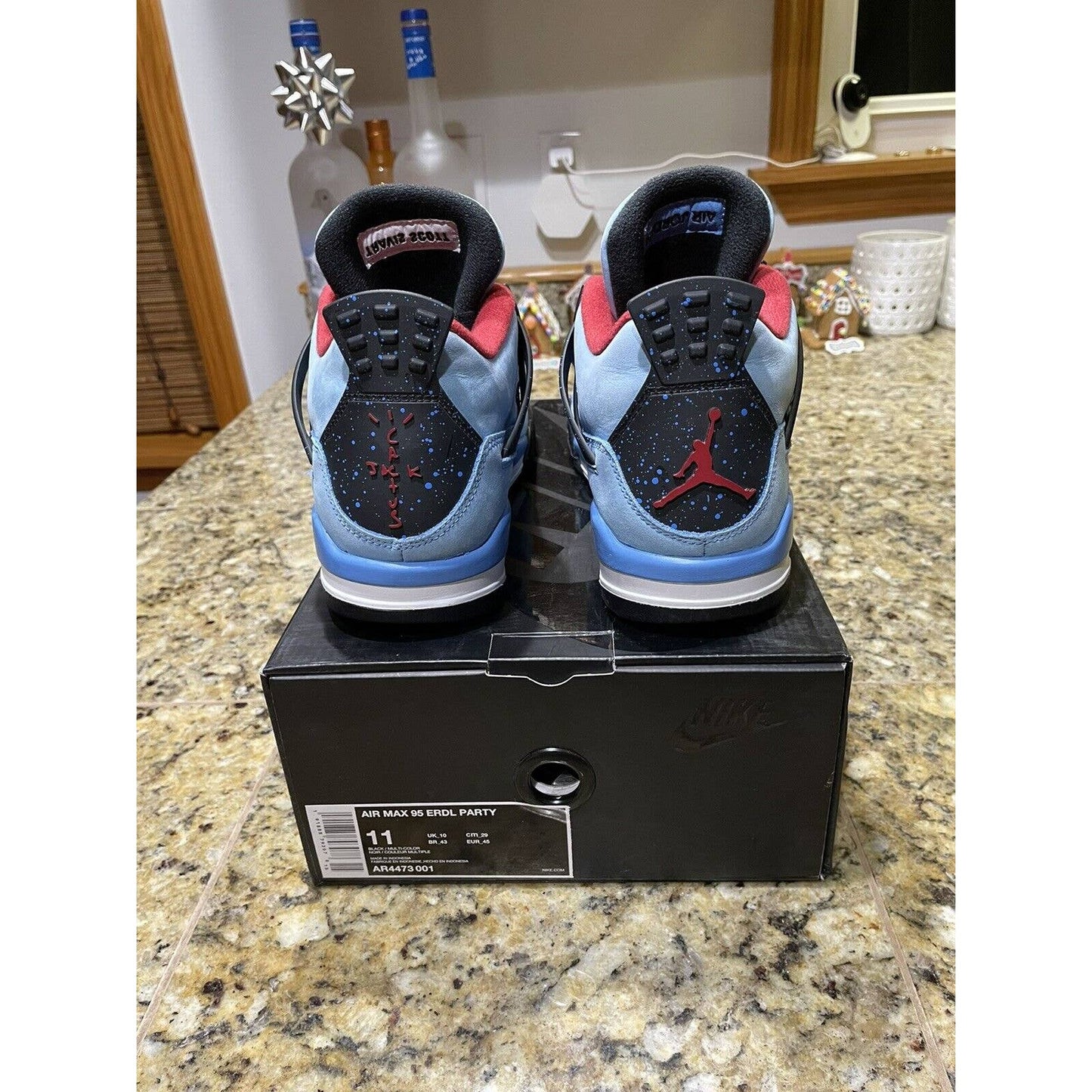 Air Jordan 4 Retro Travis Scott Cactus Jack Men’s Size 10 *SHIPS FAST*
