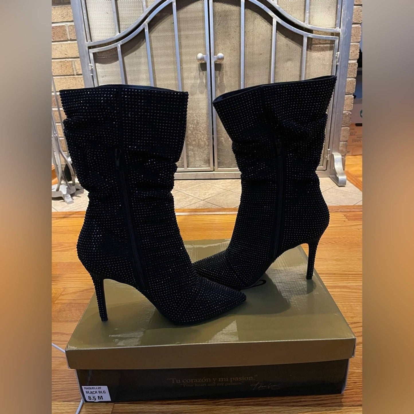Size 8.5 Thalia Sodi High Heel Boot