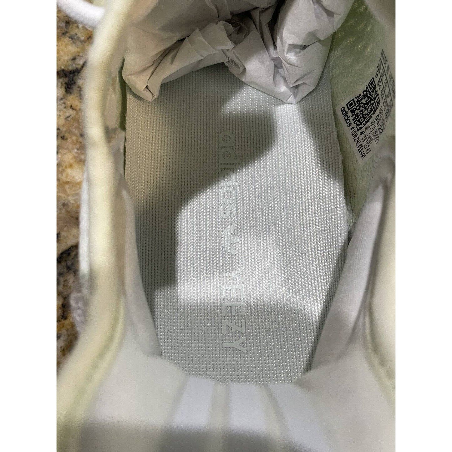 DS Adidas Yeezy 350 v2 Hyperspace Men’s Size 9 *SHIPS FAST*