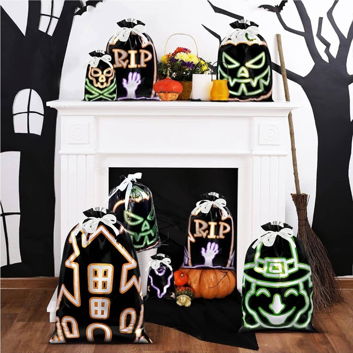 Unomor 30PCS Halloween Shining Treat Bags, Drawstring Halloween Candy Bags