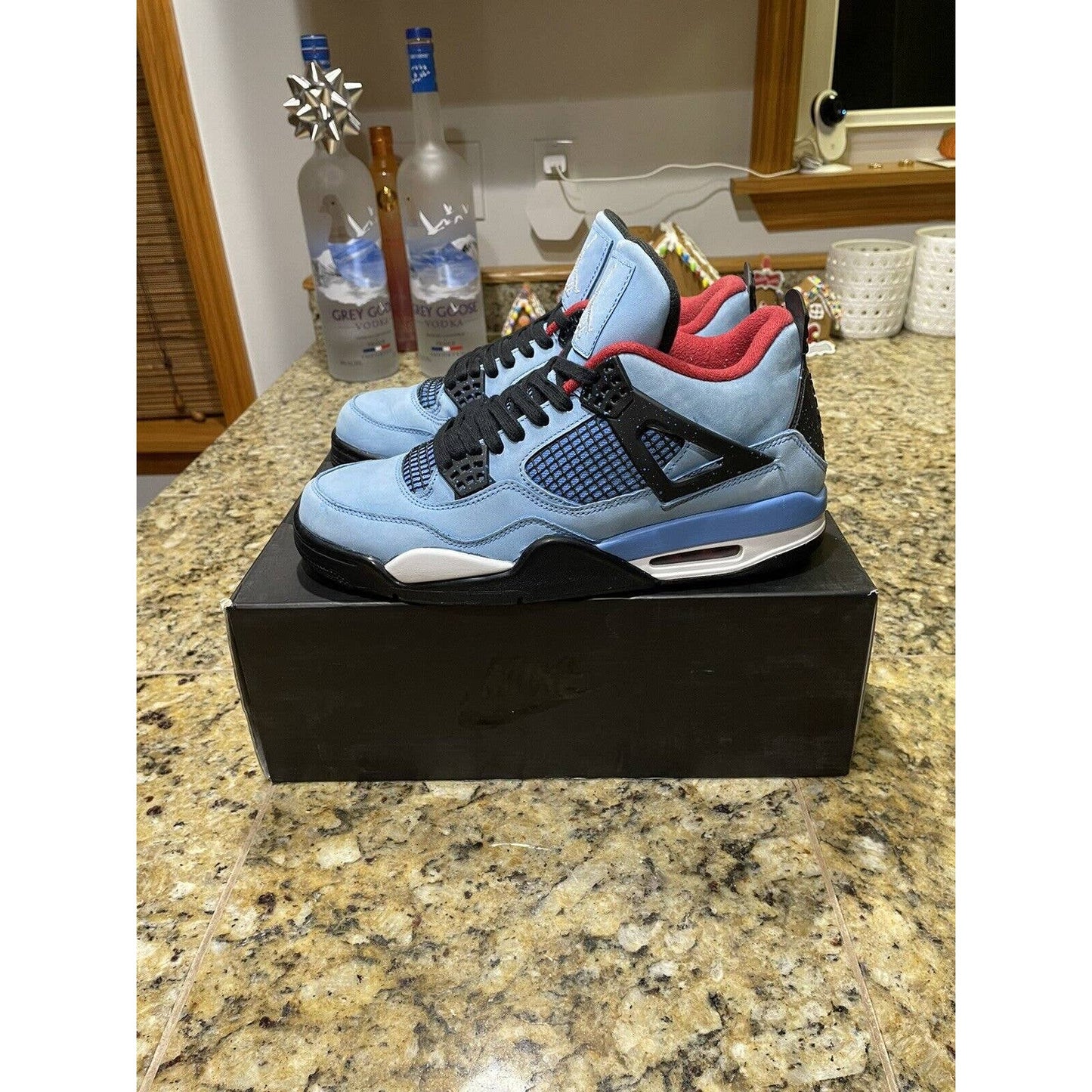 Air Jordan 4 Retro Travis Scott Cactus Jack Men’s Size 10 *SHIPS FAST*