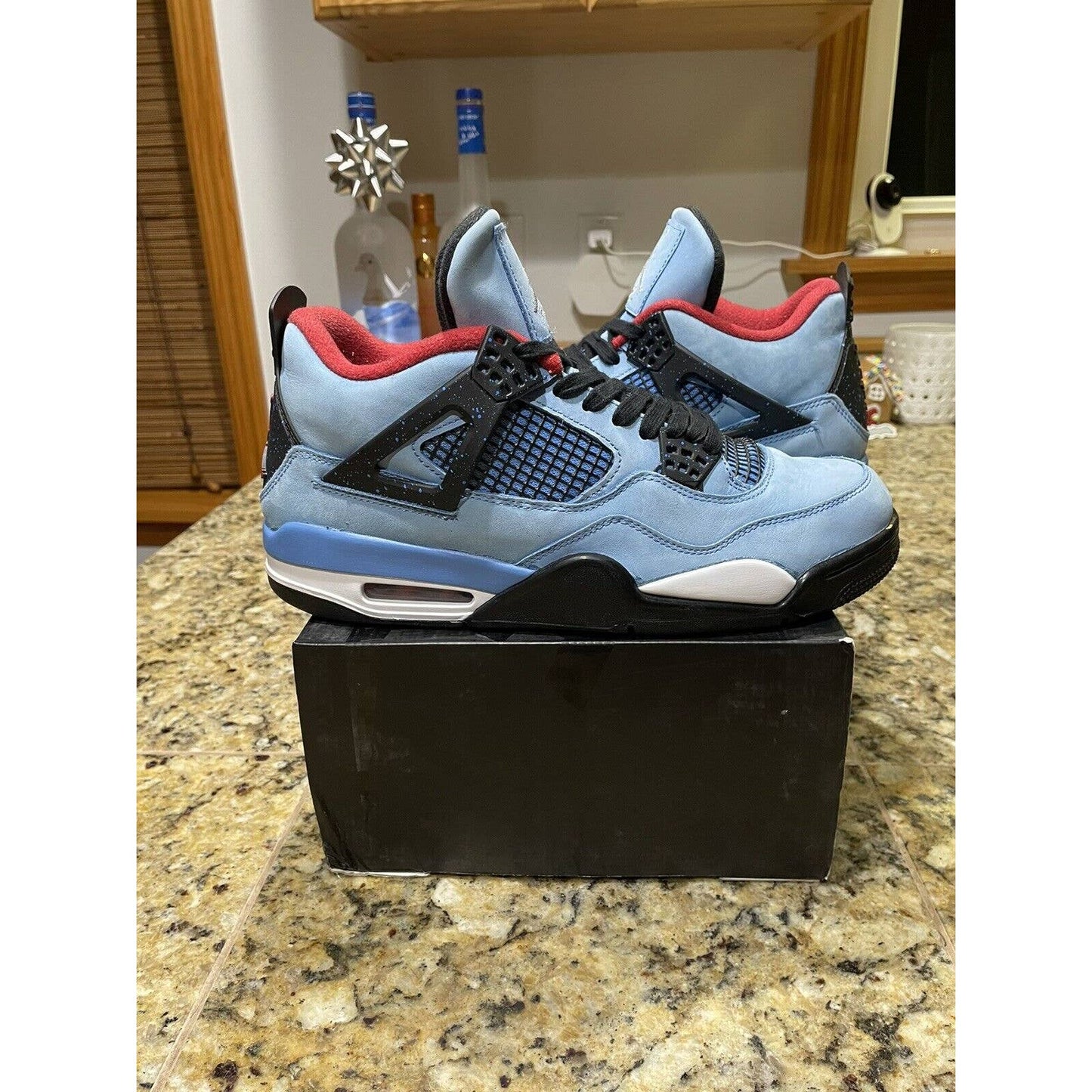 Air Jordan 4 Retro Travis Scott Cactus Jack Men’s Size 10 *SHIPS FAST*