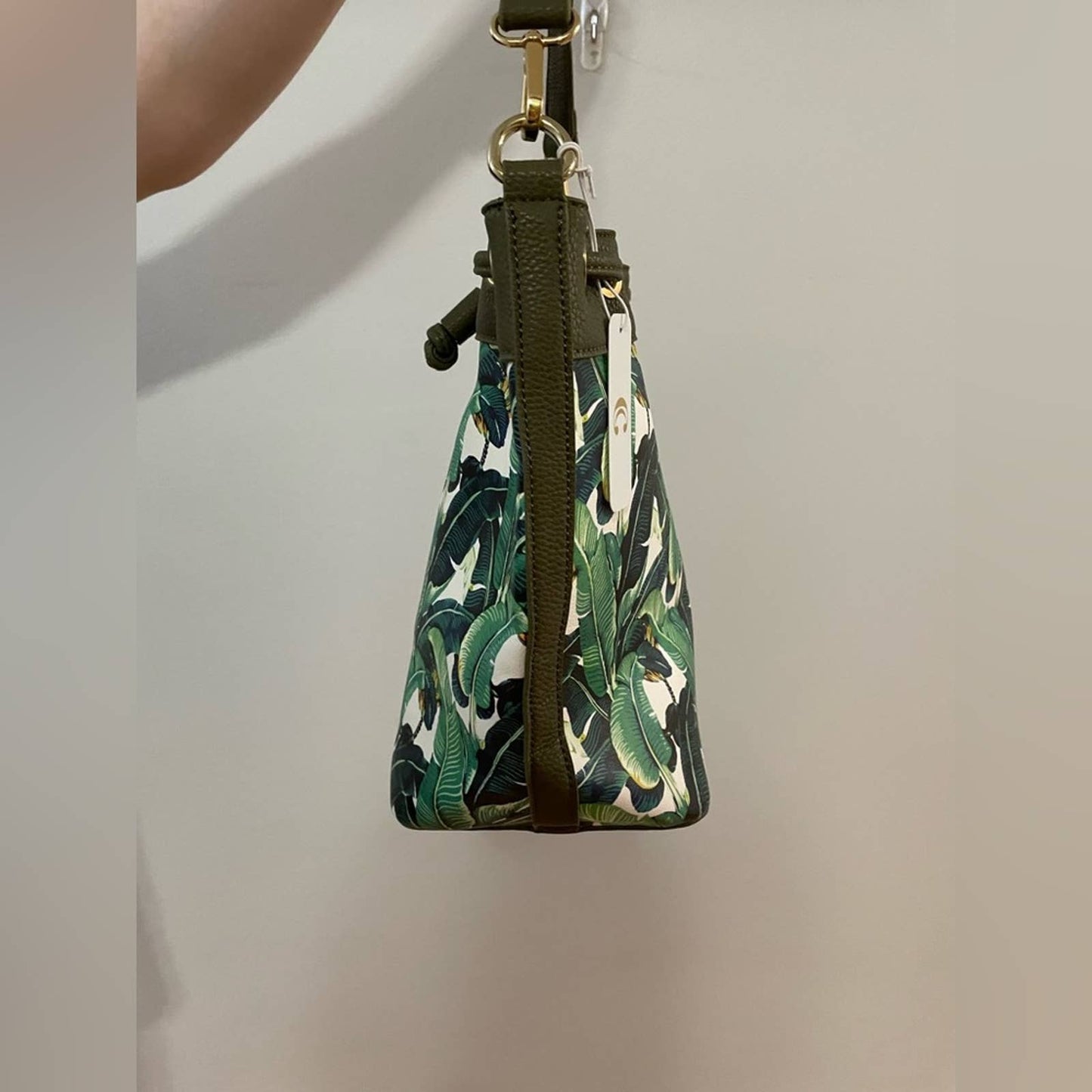 NWT Charming Charlie MD Green Hand Bag