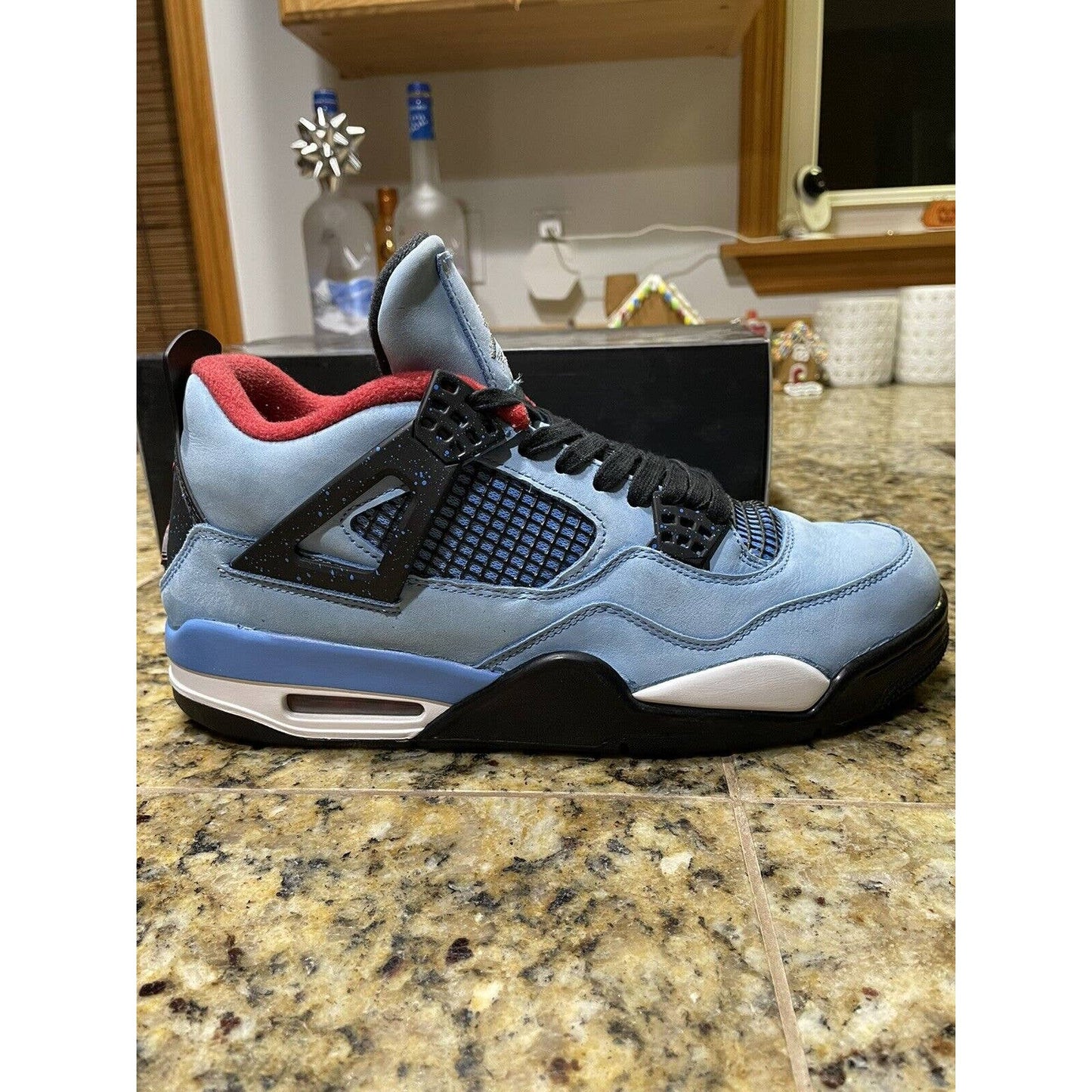 Air Jordan 4 Retro Travis Scott Cactus Jack Men’s Size 10 *SHIPS FAST*