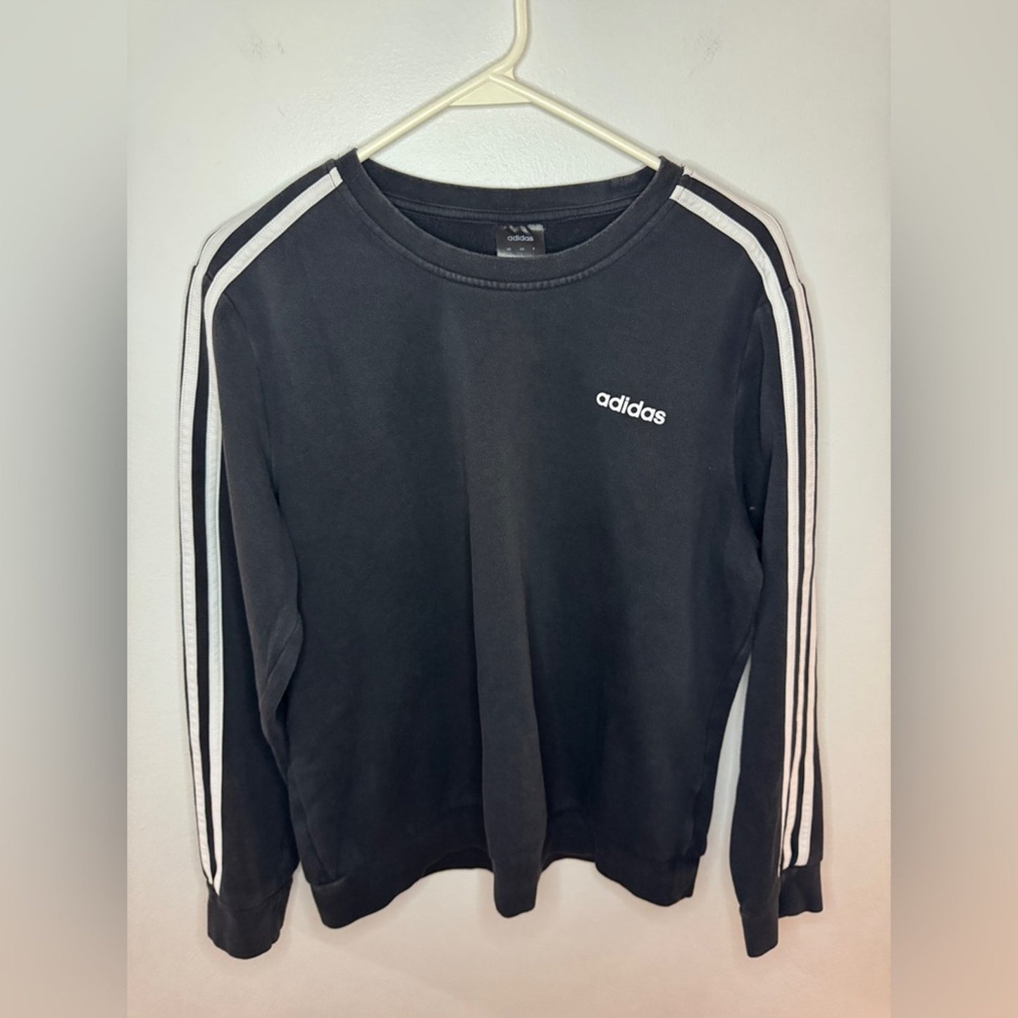 Pre-Owned LG Adidas Black and White Crewneck Sweatshirt