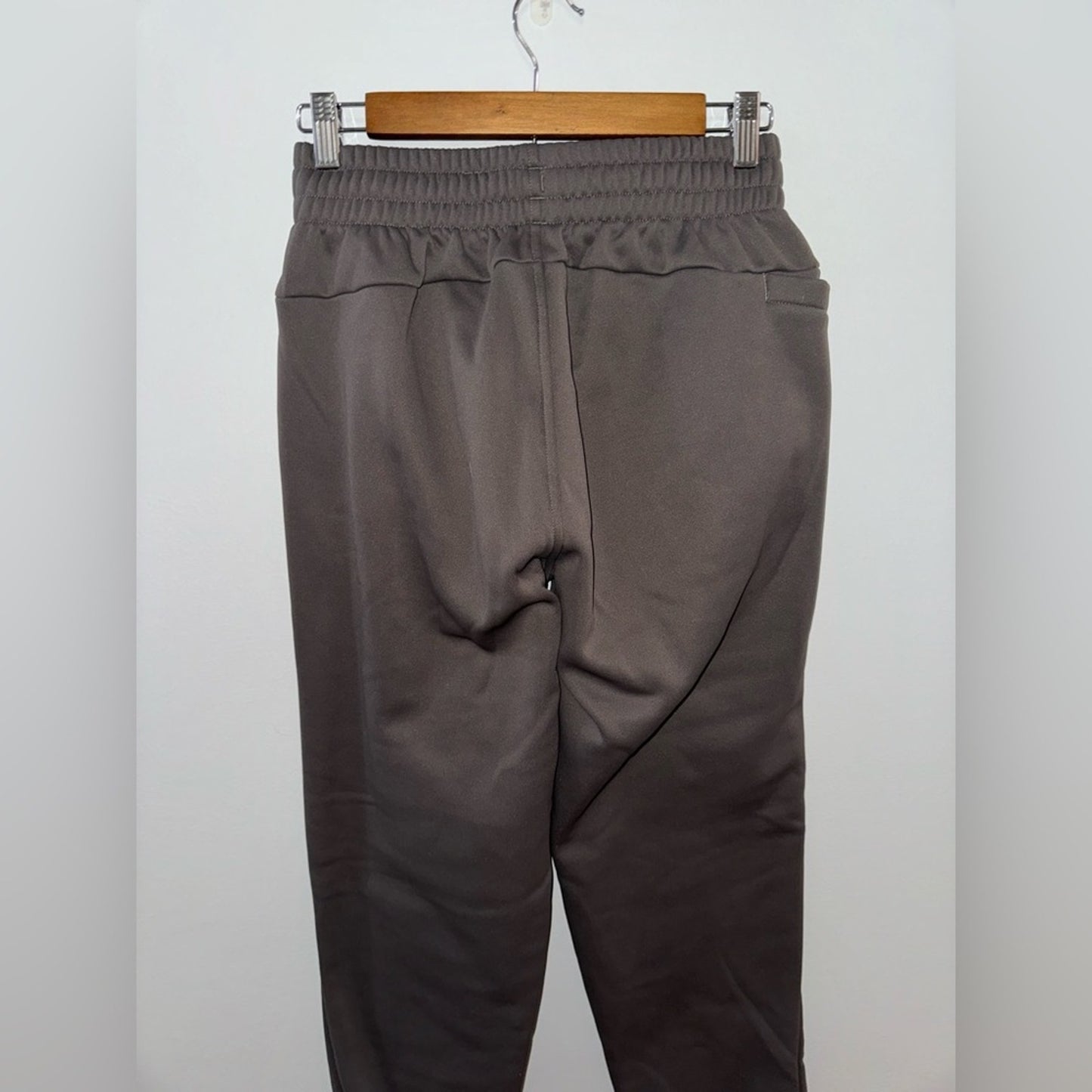 Pre-Owned SM Under Armour Grey Loose Athletic Joggers