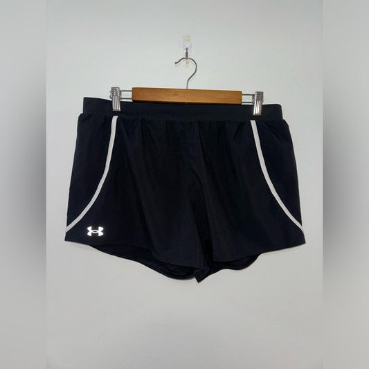 Pre-Owned LG Under Armour Loose Fit Black and White Lined Athletic Shorts