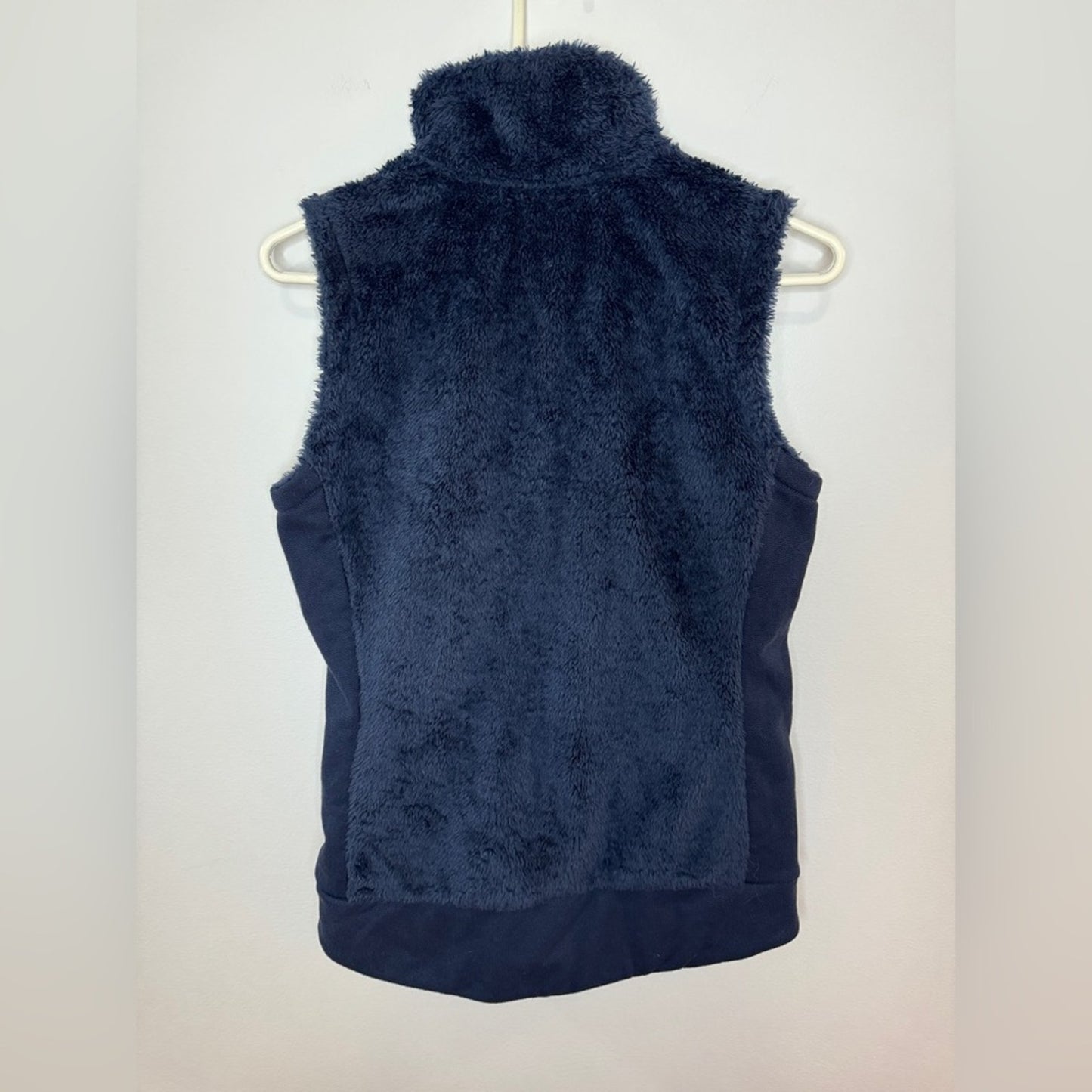 Pre-Owned XS The North Face Navy Blue Faux Fur Vest