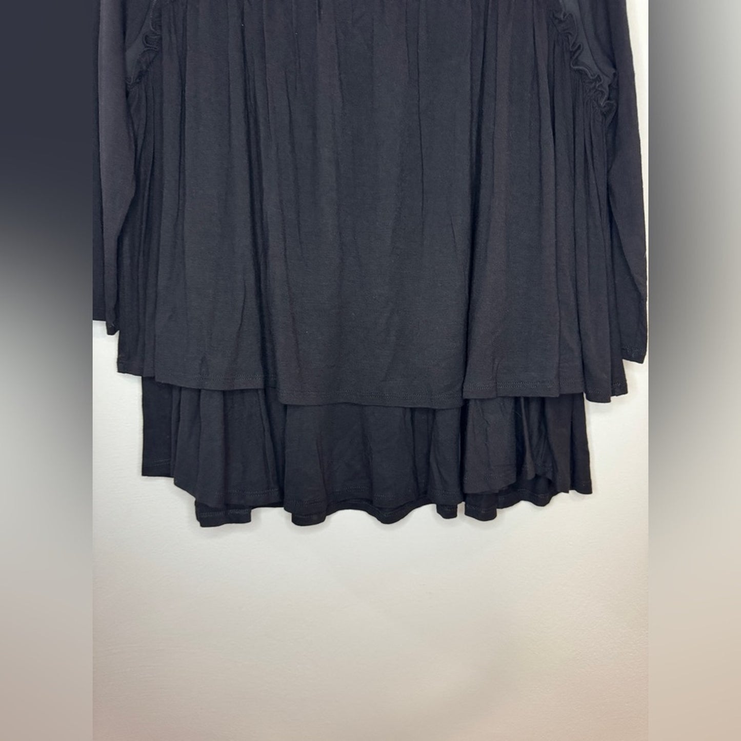 NWT SM Pebble and Stone Black Flowy long Sleeve Mesh Top