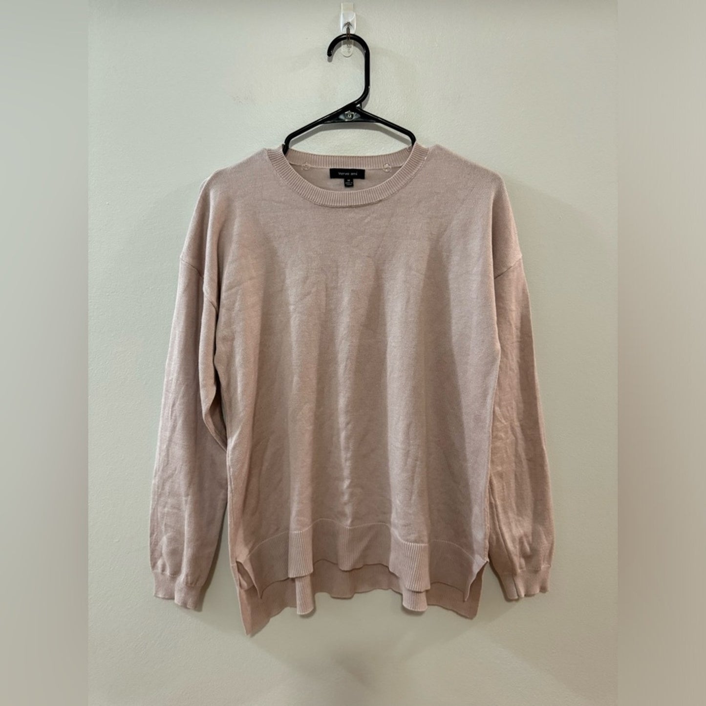 Pre-Owned MD Verve Ami Pink Sweater