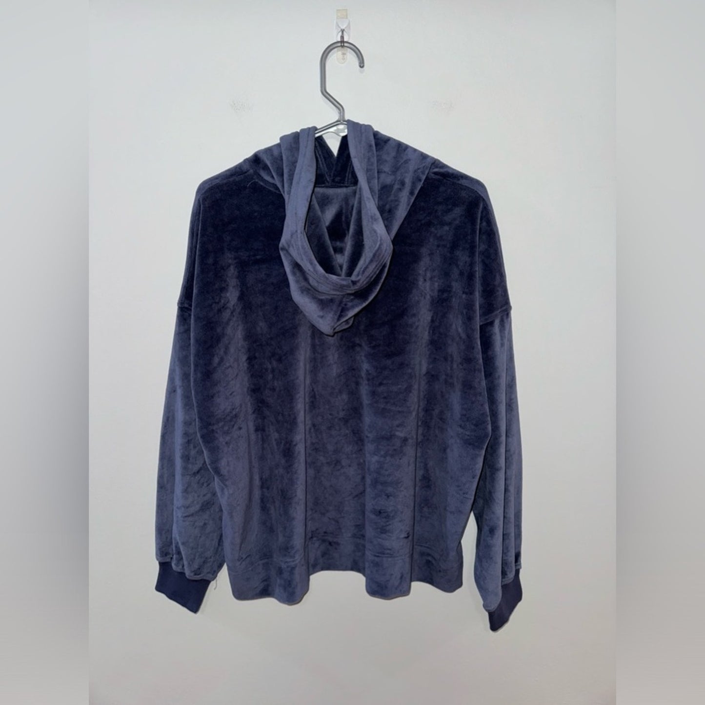 NWT MD Aerie Dark Blue Velour Cropped Hoodie