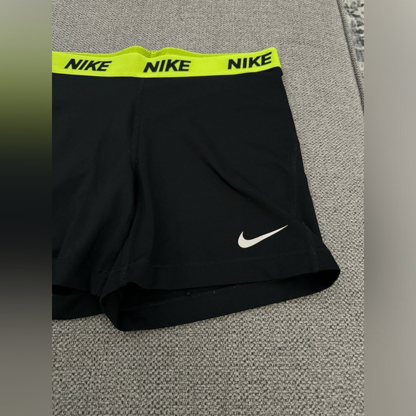 Pre-Owned LG Nike Pro Dri-Fit Black/Neon Green Shorts