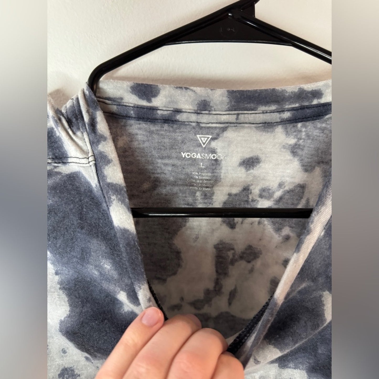 Pre-Owned LG Yogasmoga Navy and White Tie Dye T-Shirt