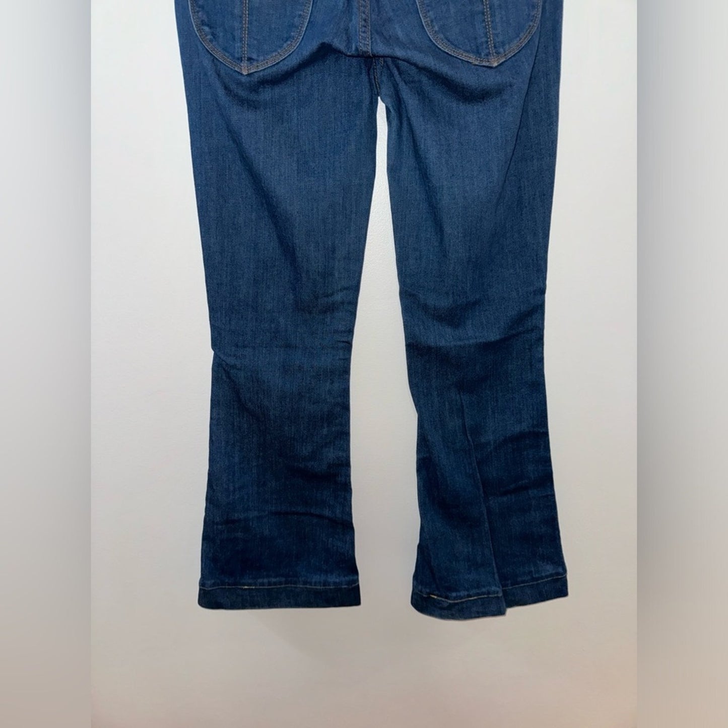 Pre- Owned Size 4/27 Lucky Brand Blue Charlie Flare Jeans