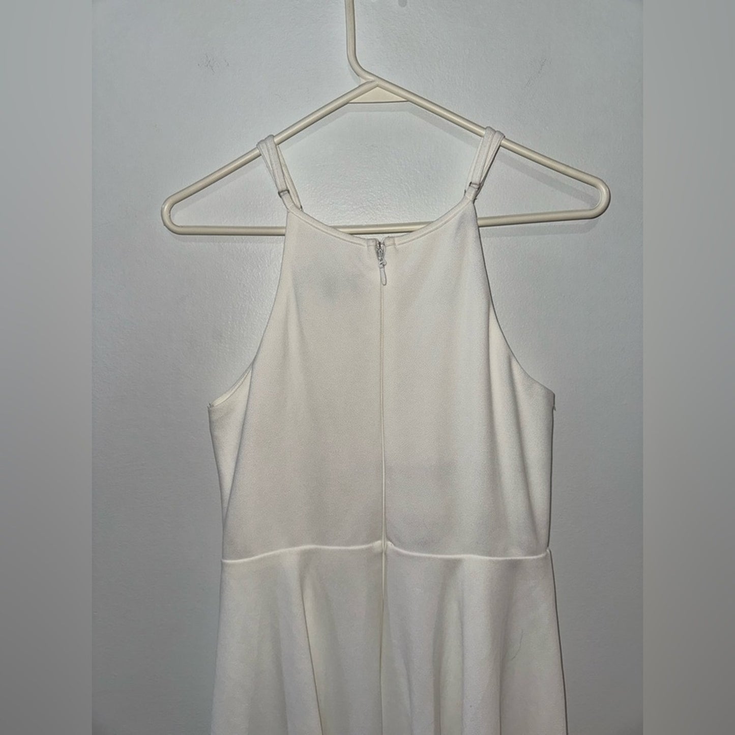 Pre-Owned MD Lulus White Flowy Dress