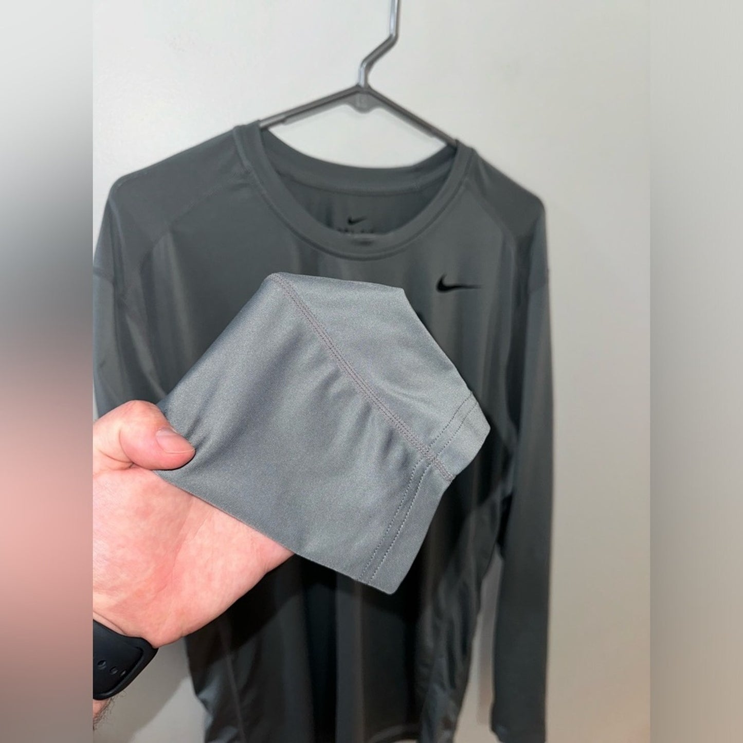 Pre-Owned XL Nike Dri-Fit Grey Fitted Long Sleeve Shirt