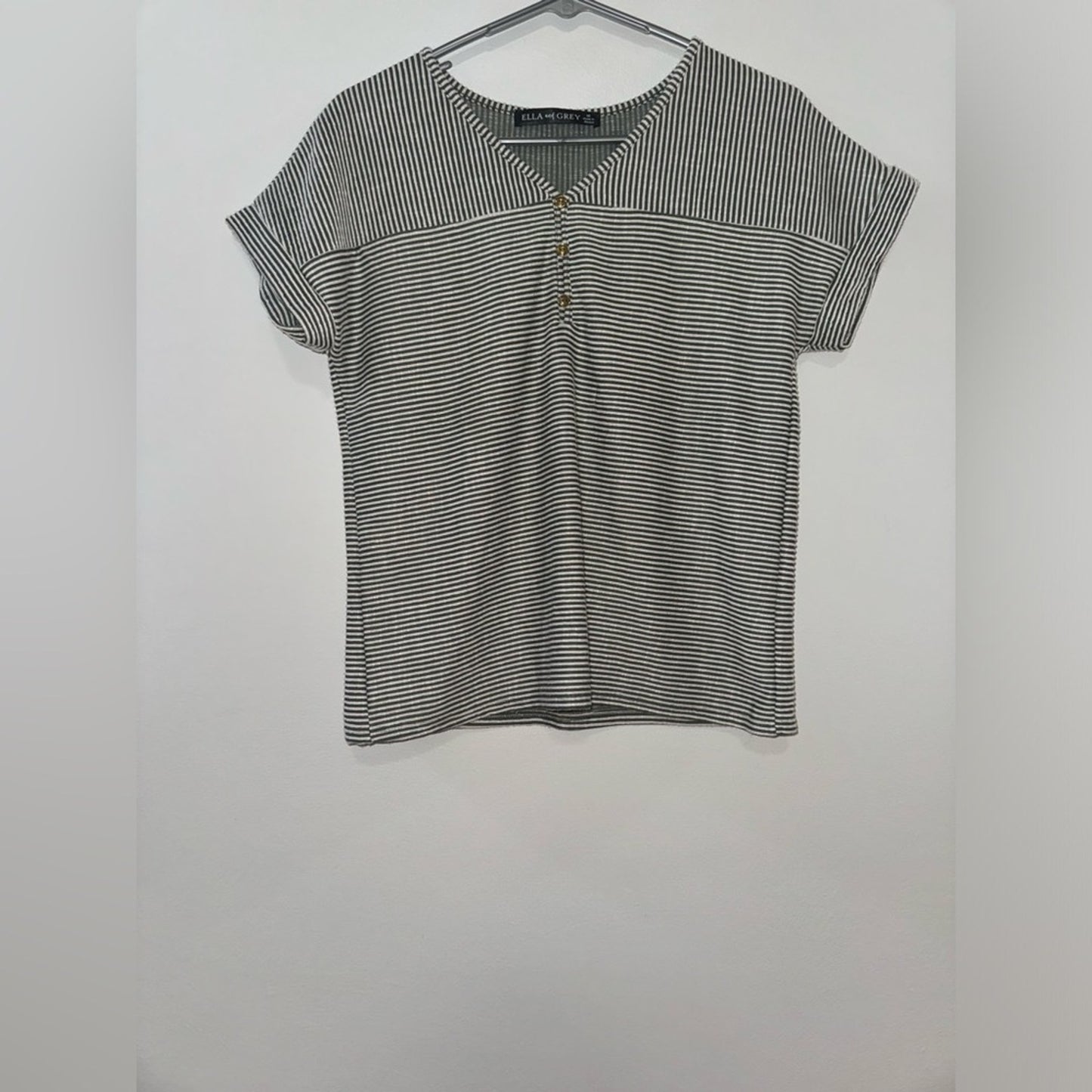 Pre-Owned MD Ella and Grey Striped Short Sleeve Top