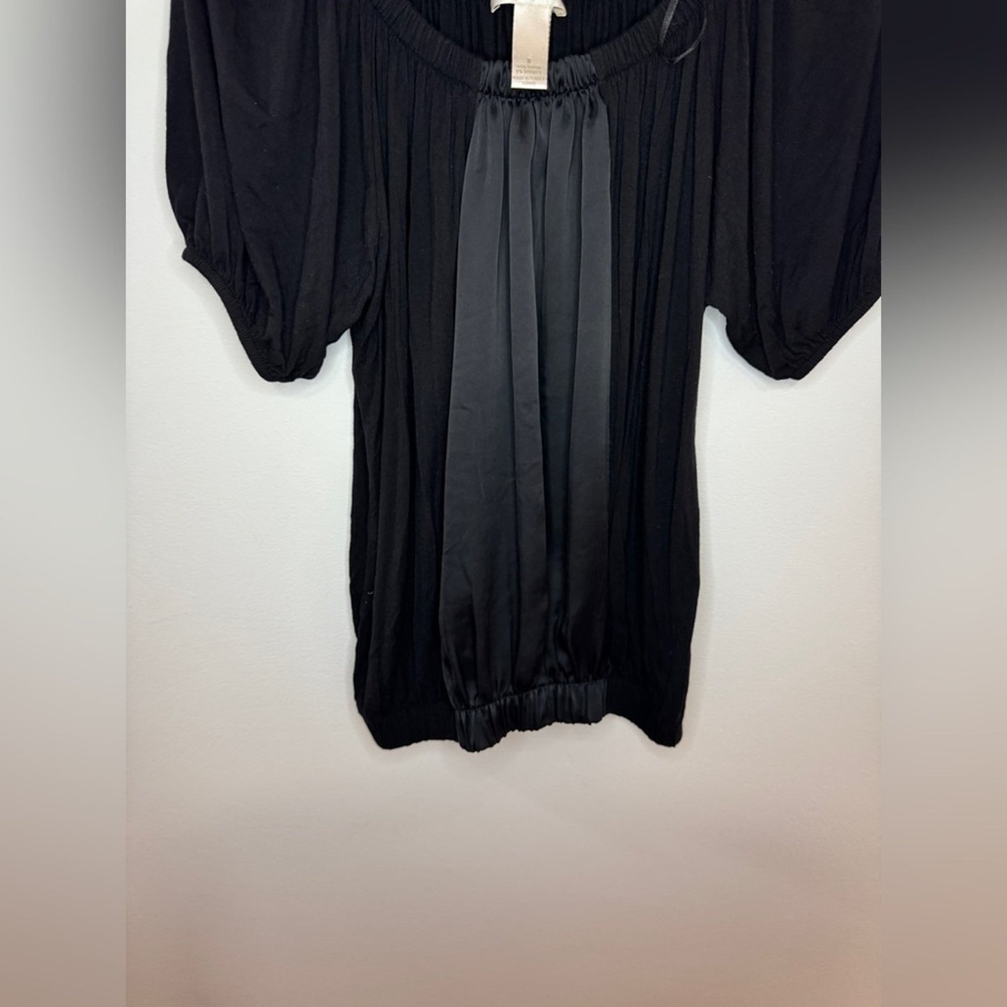 Pre-Owned SM Kenar Black Off The Shoulder Top