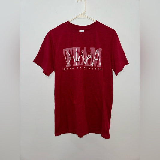 Pre-Owned MD Diva Outfitters Red Team Diva Outfitters T-Shirt