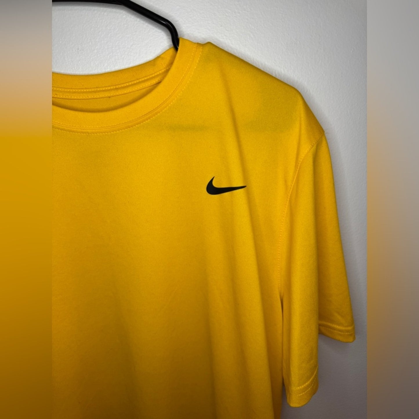 Pre-Owned XL Nike Yellow Dri-Fit The Nike Tee T-Shirt