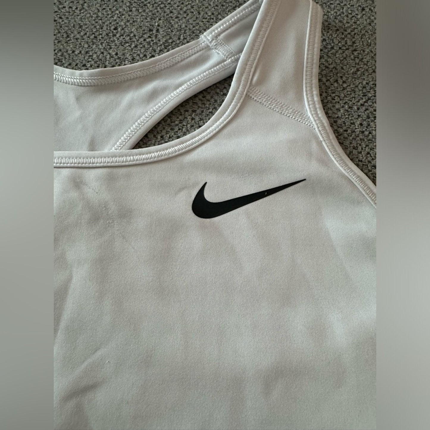 Pre-Owned MD Nike Dri-Fit White/Black Sports Bra