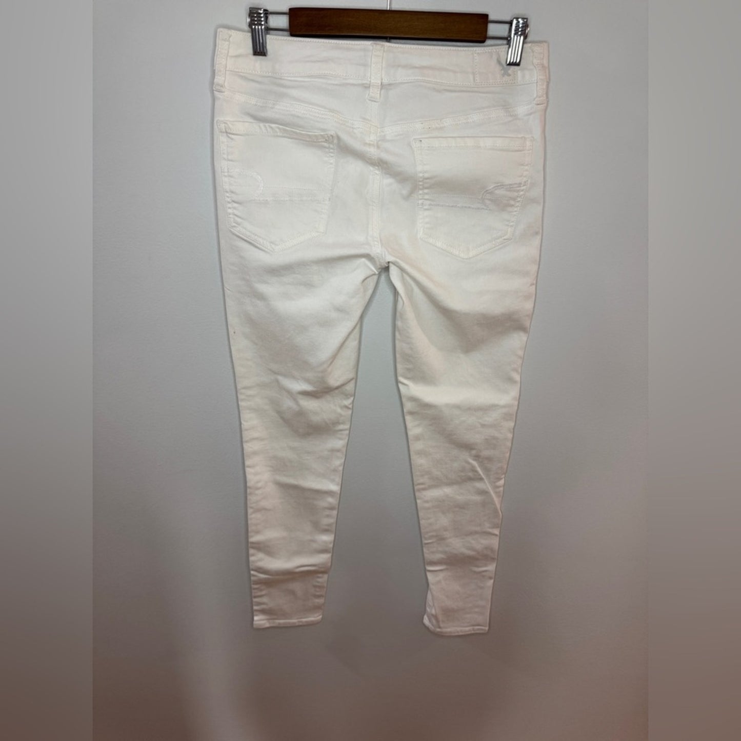 Pre-Owned Size 8 Regular American Eagle White Jegging