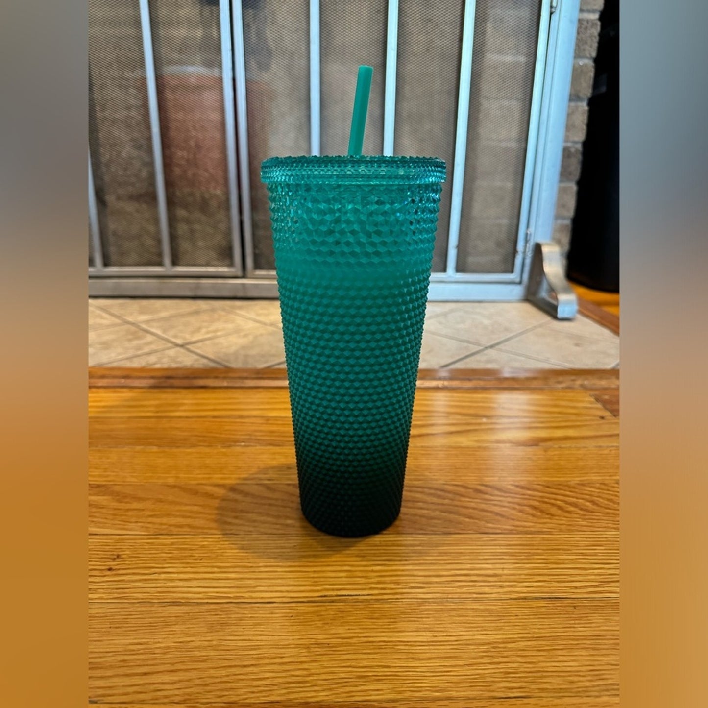 Pre-Owned Starbucks 2022 Waxberry Mint Green Ombré Tumbler