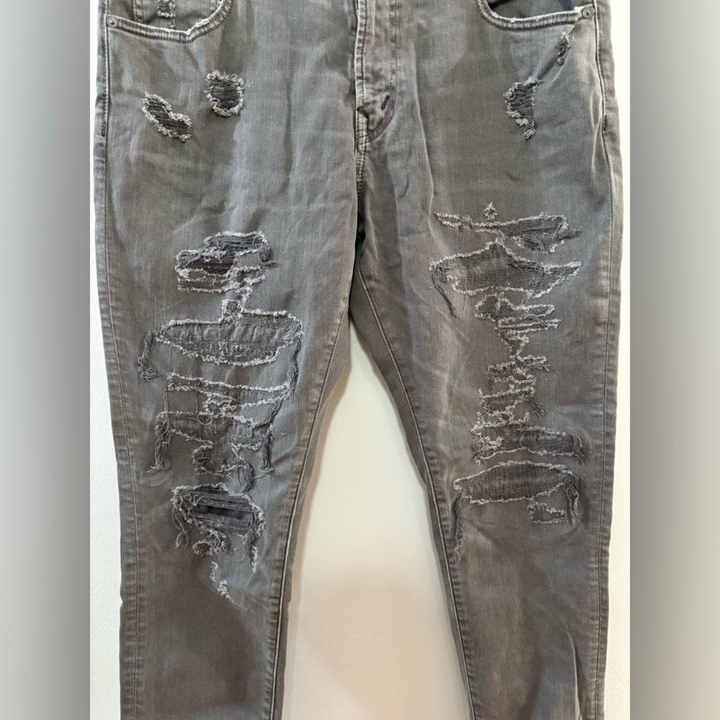 Pre-Owned W36xL32 American Eagle Distressed Patched Grey Athletic Skinny Jeans