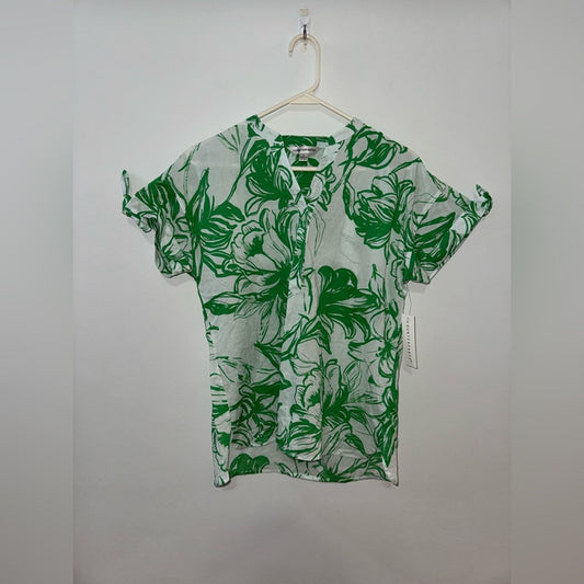 NWT SM Counterparts Green and White Floral Top
