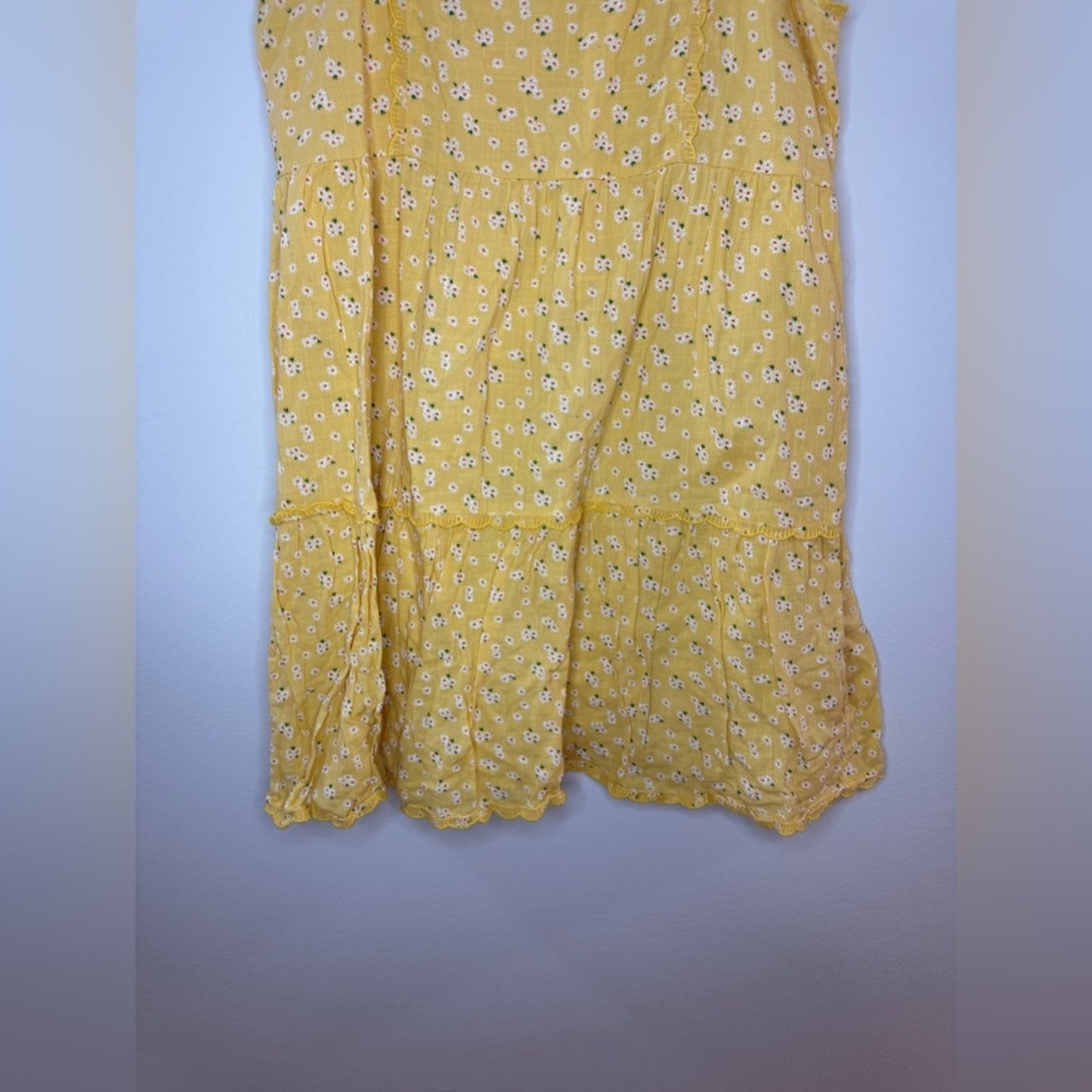 Pre-Owned LG Aeropostale Yellow Floral Dress