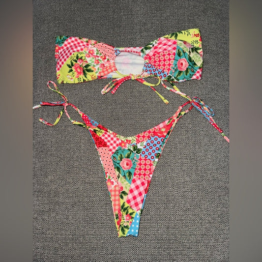 Pre-Owned LG Unbranded Multicolor Patchwork Floral Bikini Top and Bottom