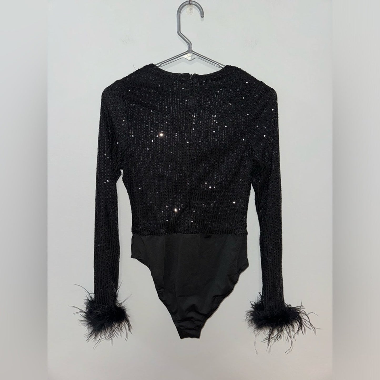 Pre-Owned MD SHEIN Black Sequin Long Sleeve Bodysuit w/Ostrich Feathers