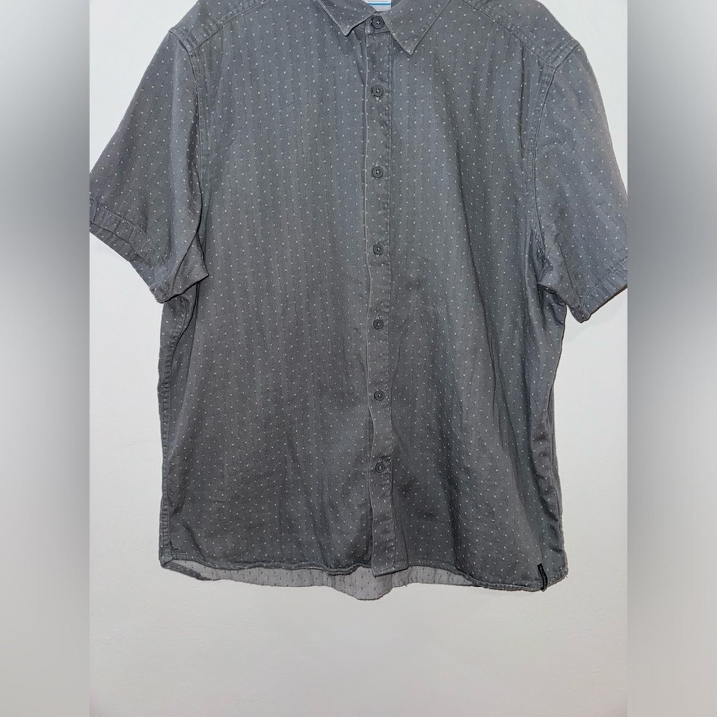 Pre-Owned XL Columbia Short Sleeve Button Up Shirt