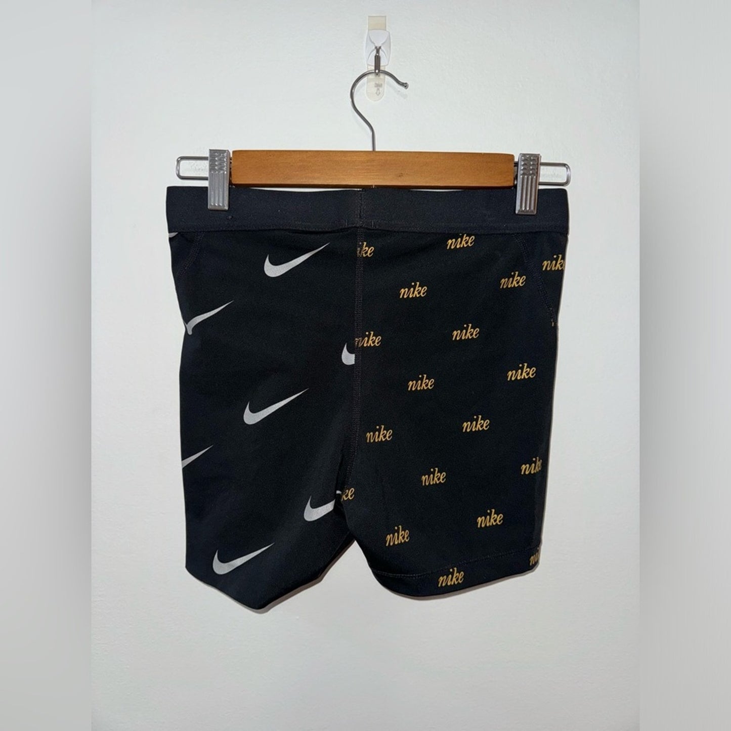 Pre-Owned MD Nike Dri-Fit Black Logo Shorts