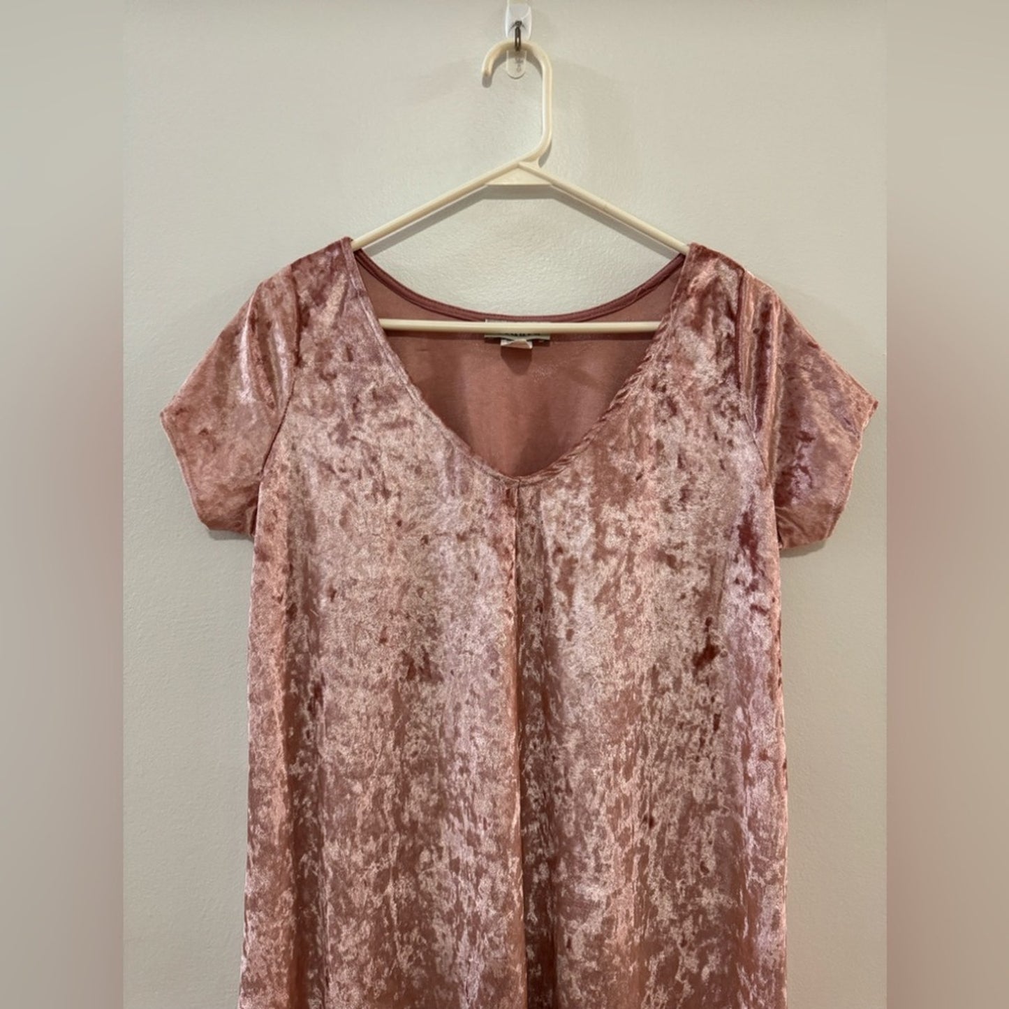 Pre-Owned XL Adara Pink Crushed Velvet Baby Doll Dress