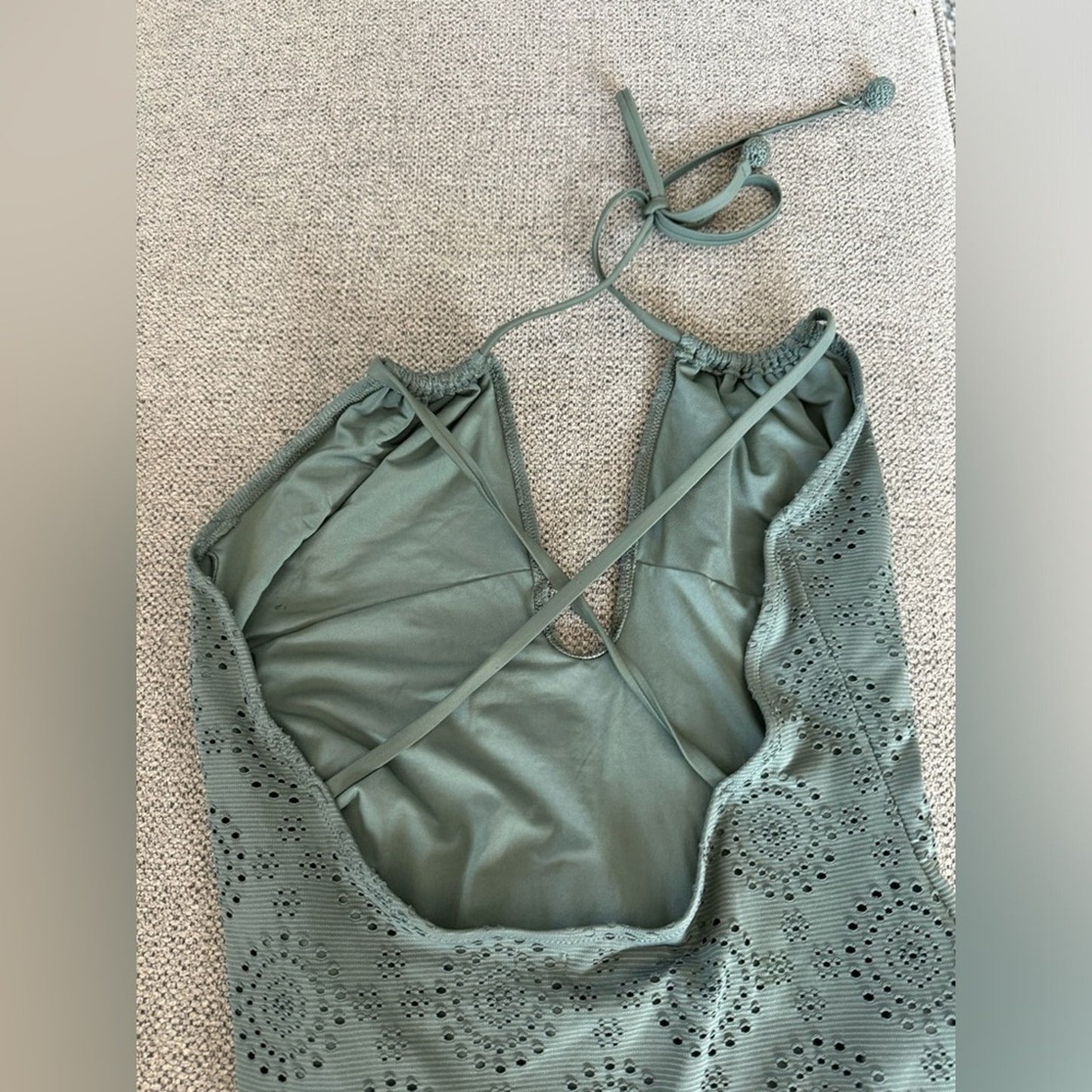 Pre-Owned LG Aerie Green Circle Patter One Piece Swimsuit