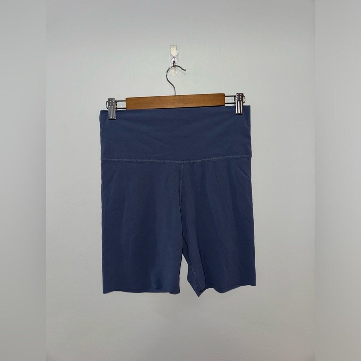 Pre-Owned LG Nike Yoga Dri-Fit Blue Biker Shorts