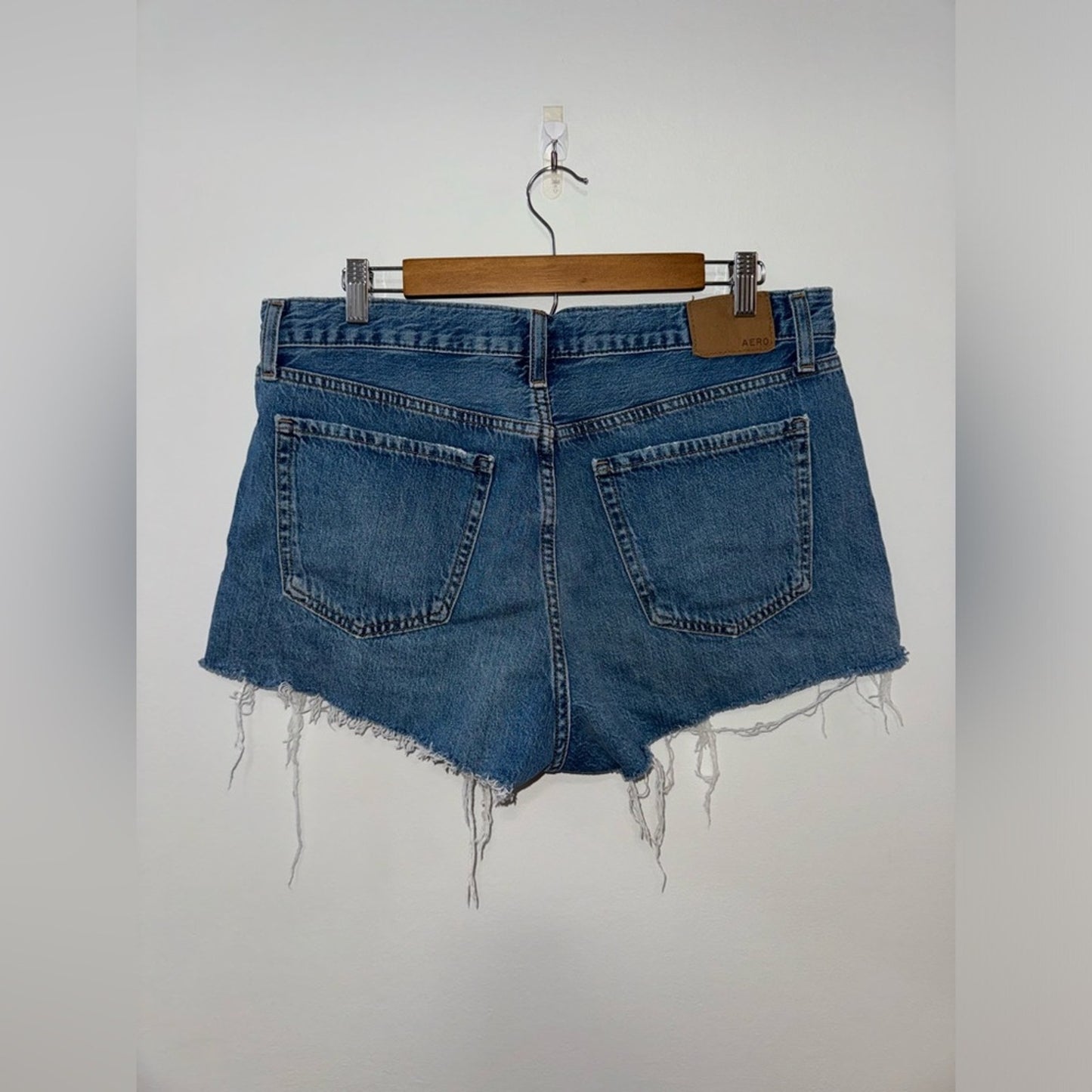 Pre-Owned Size 12 Aeropostale Blue Distressed Boyfriend Jean Shorts