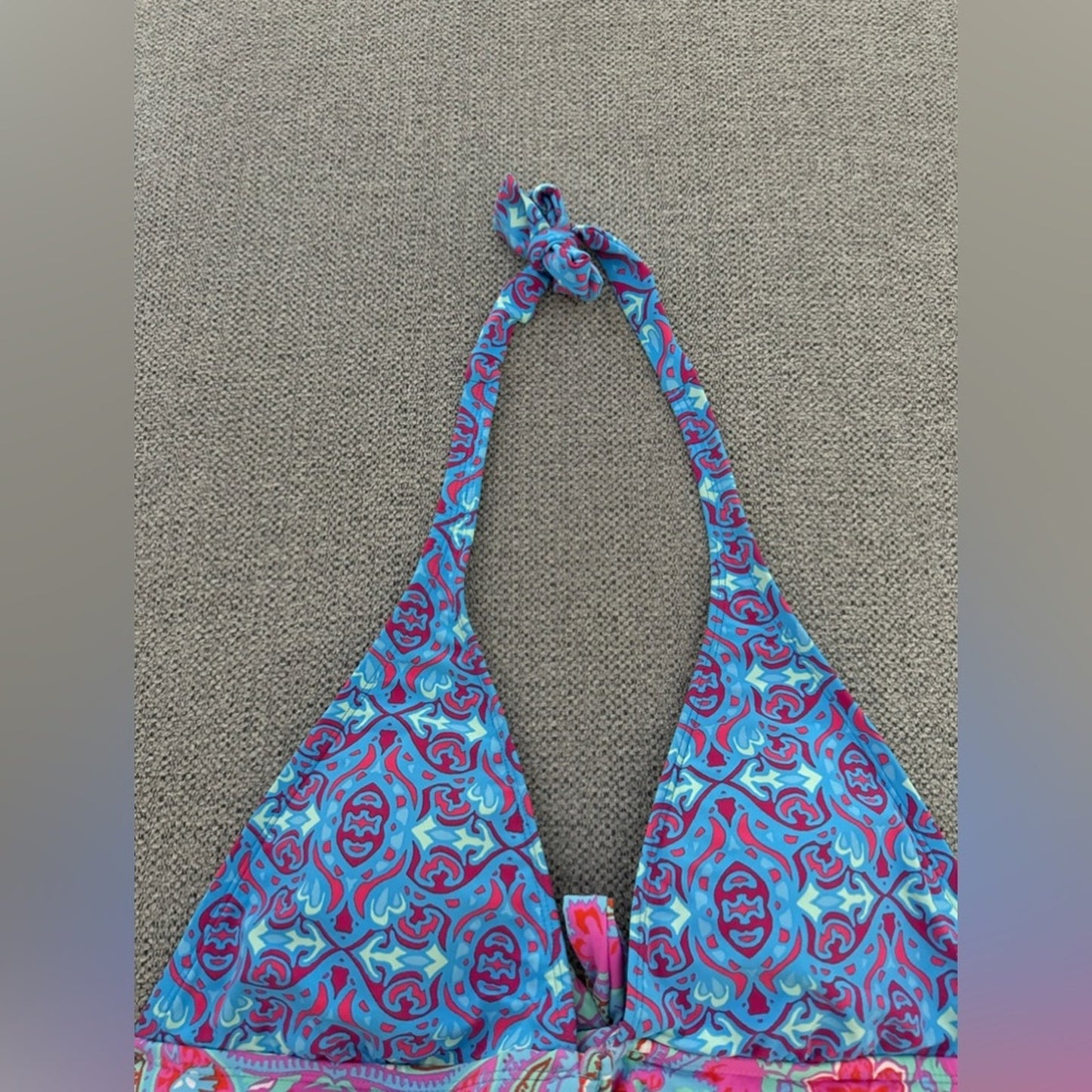 Pre-Owned Size 8 Bleu Rod Beattie blue and pink Patterned Triangle Bikini Top