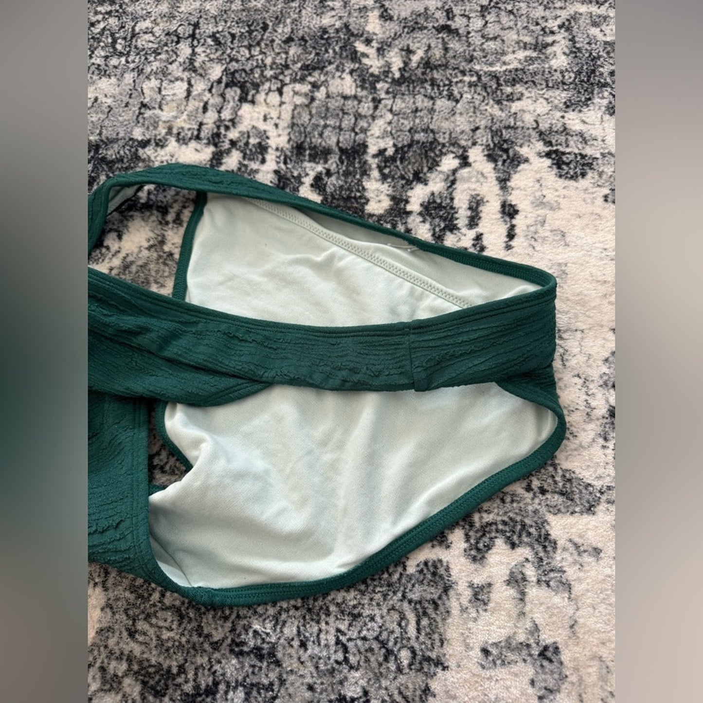 Pre-Owned LG Cupshe Green Textured Bikini Bottom