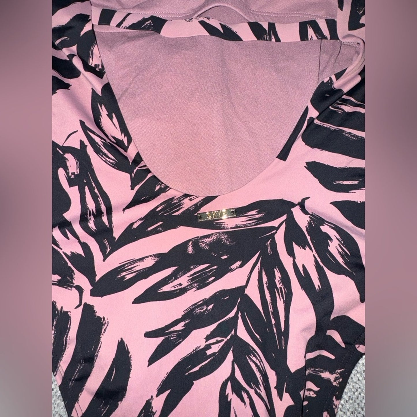 NWT MD Skye Pink and Black Palm Print One Piece Swimsuit