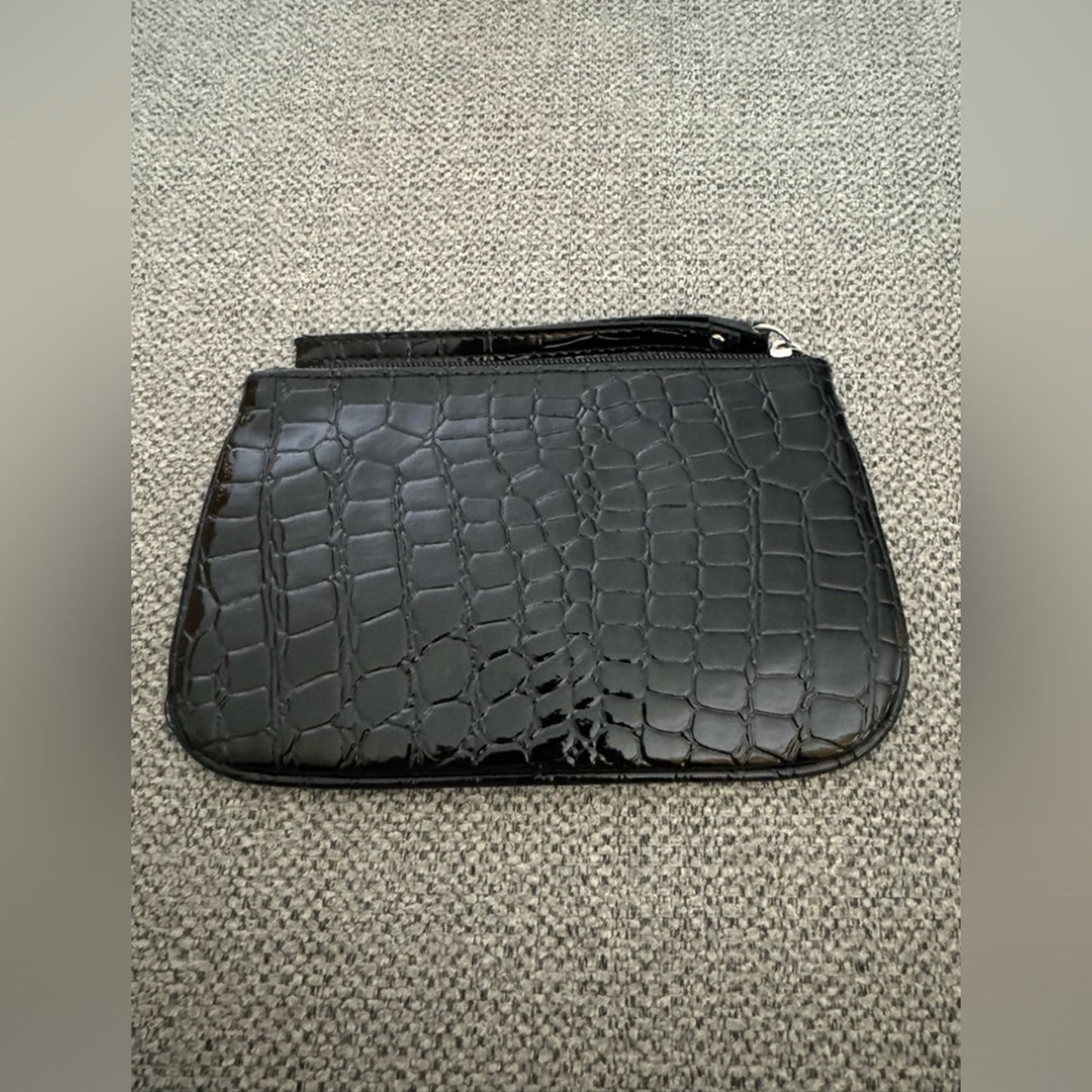 Pre-Owned Unbranded Black Embossed Croc Wristlet