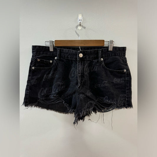 Pre-Owned Size 12 Aeropostale x Coca Cola Vintage High Rise Shorty Jean Shorts