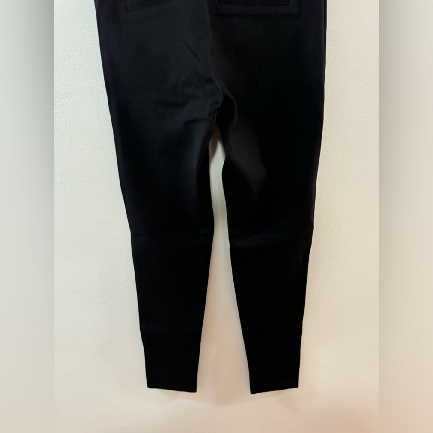 Pre-Owned Size 4 Petite Calvin Klein Black Pants