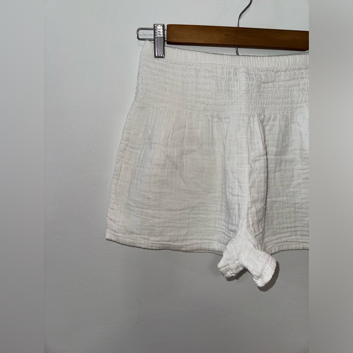 Pre-Owned SM Lotus and Luna White Cotton Shorts