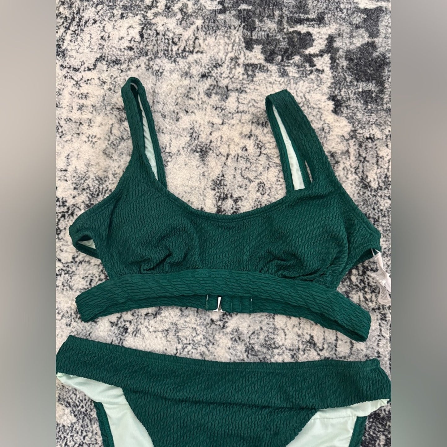 BNWT SM Cupshe Green Textured Bikini Top and Bottom Set