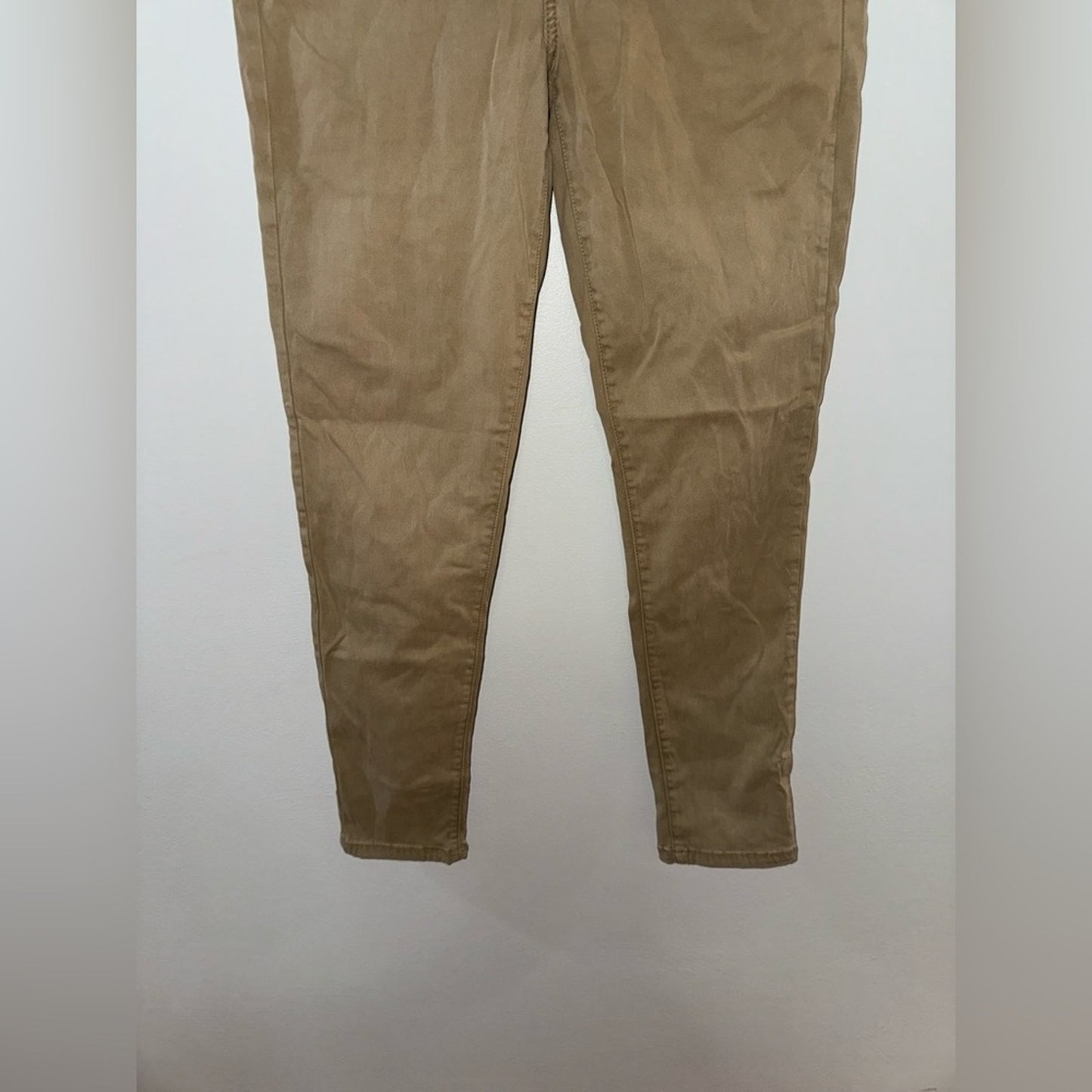 Pre-Owned Size 12 American Eagle Tan Jeggings