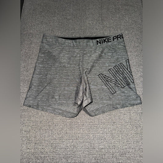 Pre-Owned MD Nike Pro Dri-Fit Heather Grey Shorts