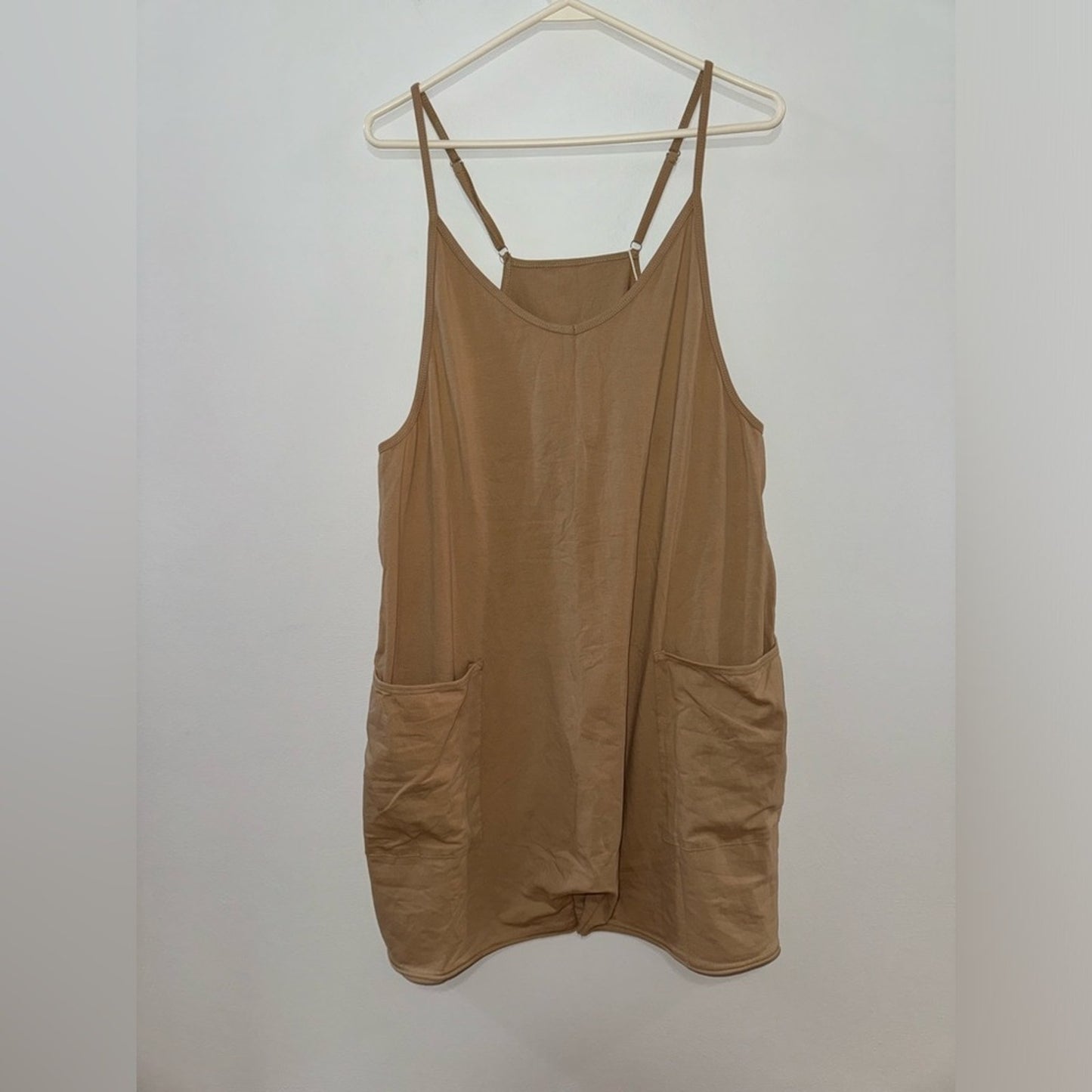 NWT LG Yidarer Tan Spaghetti Strap Jumper